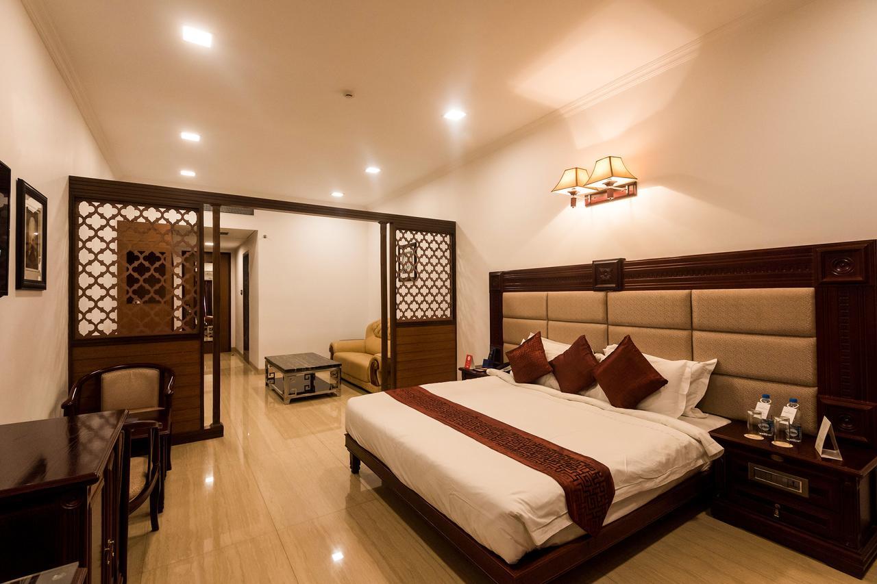 Golden Chariot Vasai Hotel Exteriér fotografie