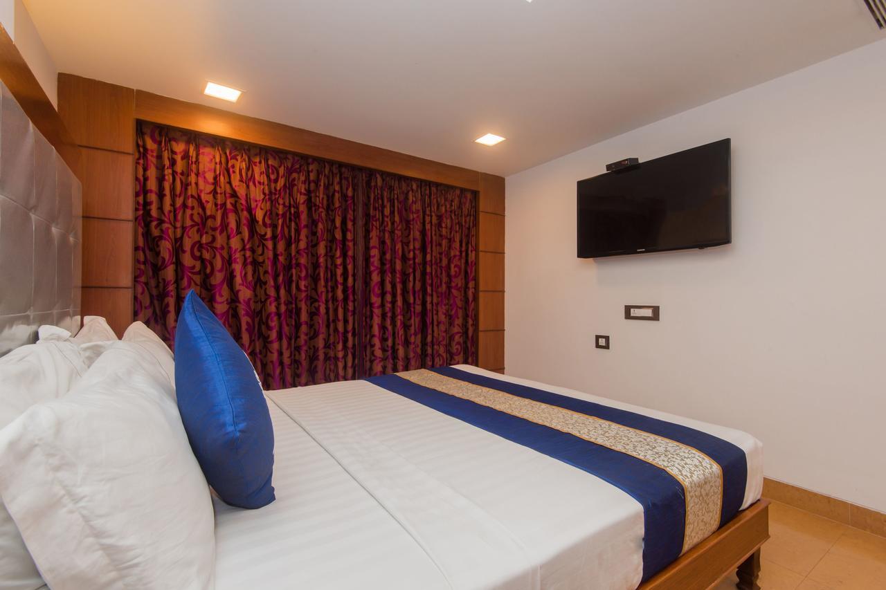 Golden Chariot Vasai Hotel Exteriér fotografie
