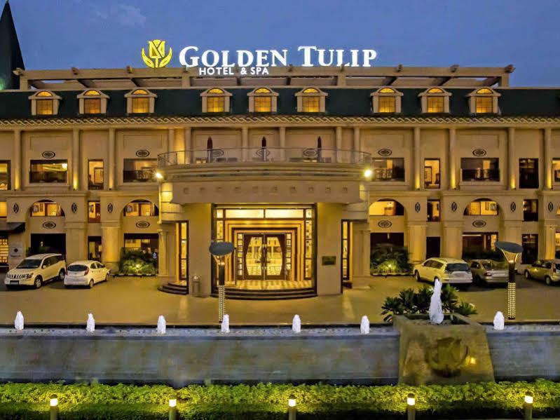 Golden Chariot Vasai Hotel Exteriér fotografie