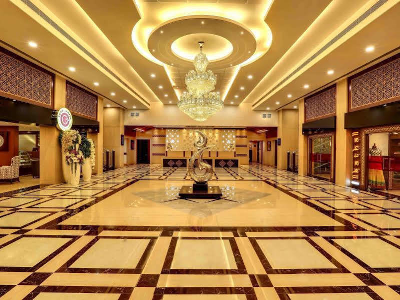 Golden Chariot Vasai Hotel Exteriér fotografie